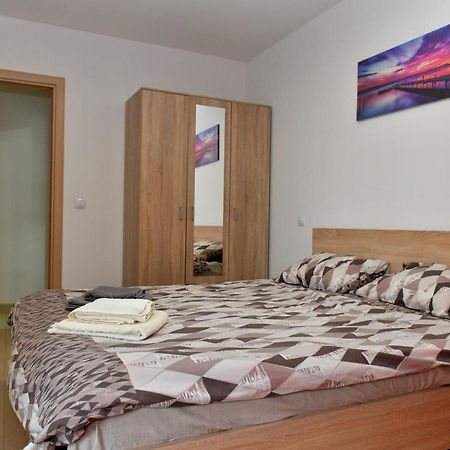 Skopje Starlight Apartments - Flatiron Esterno foto
