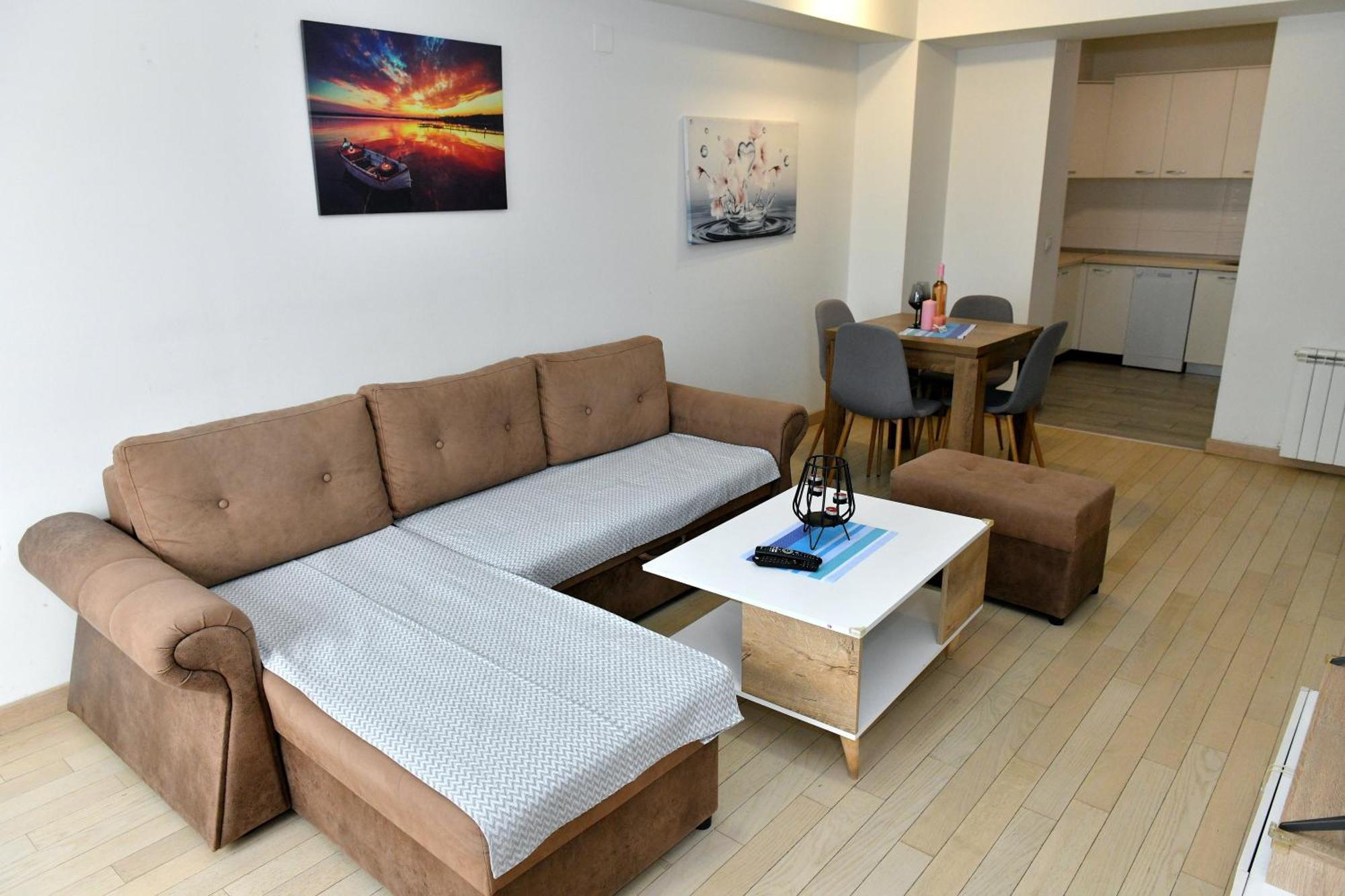 Skopje Starlight Apartments - Flatiron Esterno foto